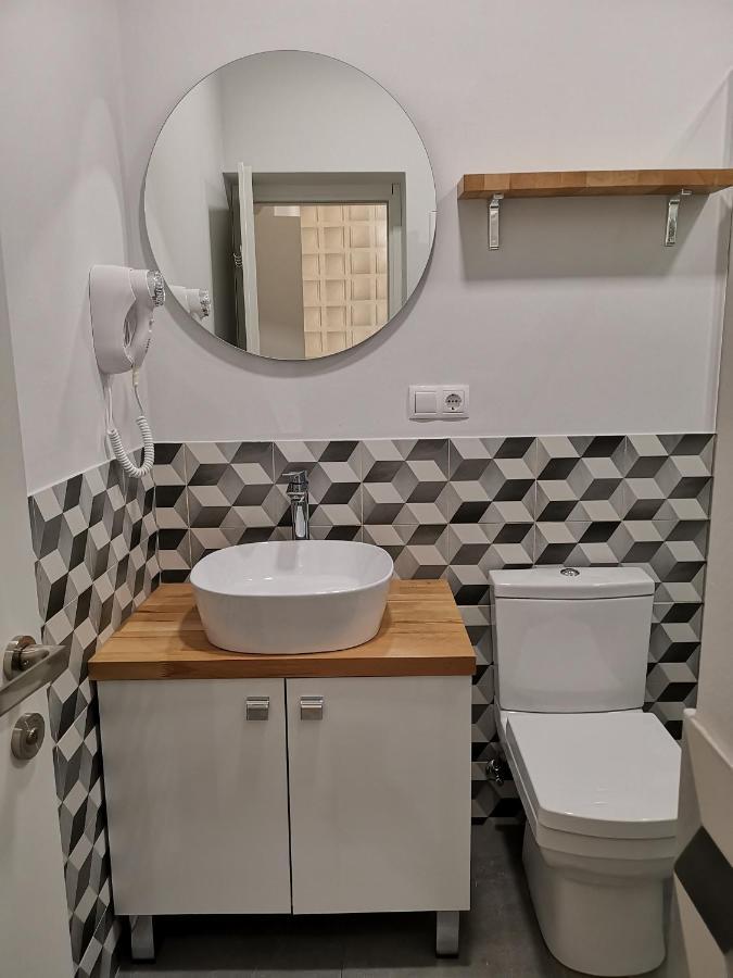 3 Rooms Hotel Тбилиси Экстерьер фото