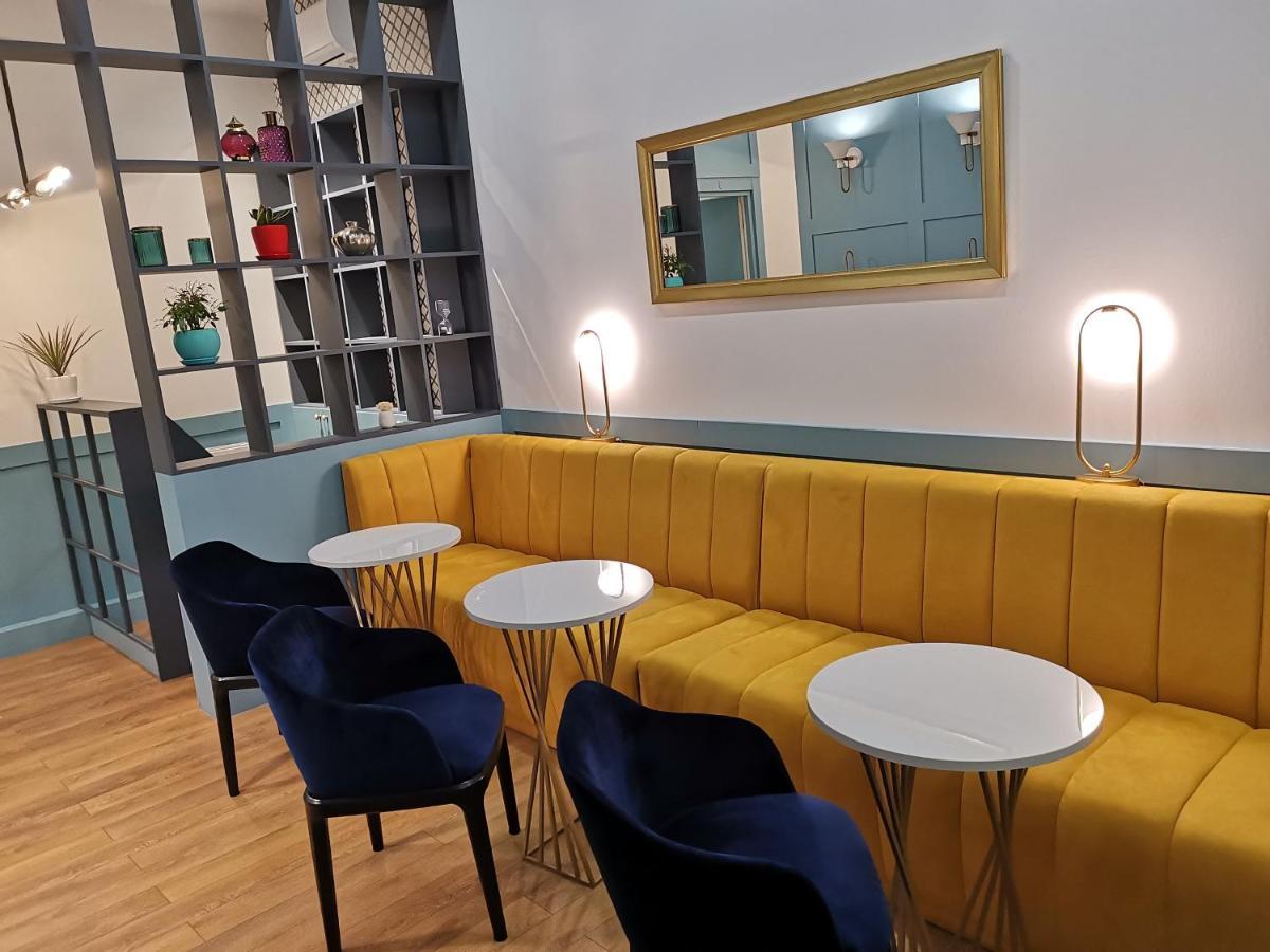 3 Rooms Hotel Тбилиси Экстерьер фото