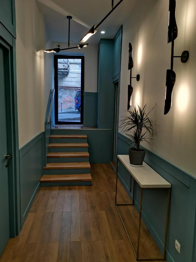 3 Rooms Hotel Тбилиси Экстерьер фото