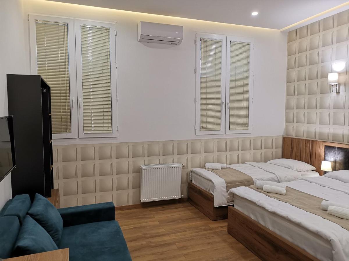 3 Rooms Hotel Тбилиси Экстерьер фото
