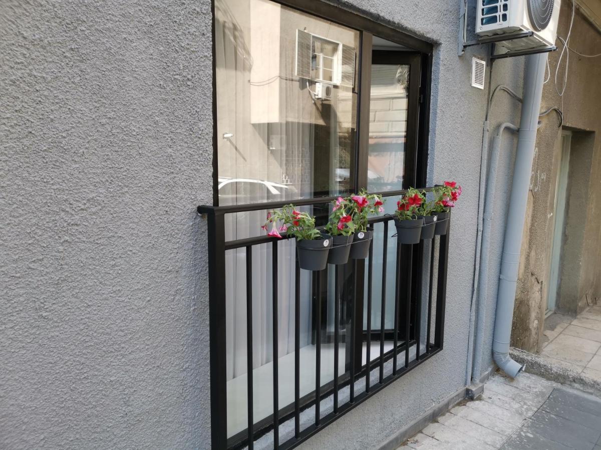 3 Rooms Hotel Тбилиси Экстерьер фото